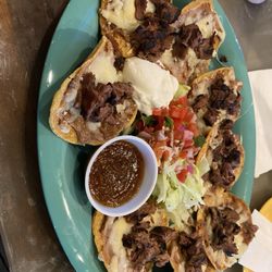 Ojos Locos Sports Cantina - Beef nachos....