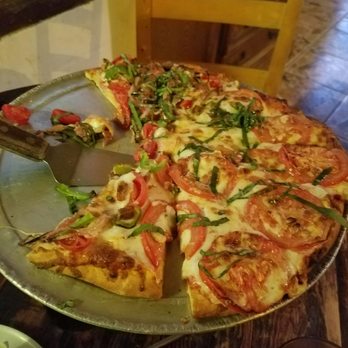 Ochento's Pizza - Half Salchicha... half Margherita... you can tell which one was better - Pizza Near Me - Ensenada, BCN Ochento's Pizza - Half Salchicha... half Margherita... you can tell which one was better - Pizza Near Me - Ensenada, BCN