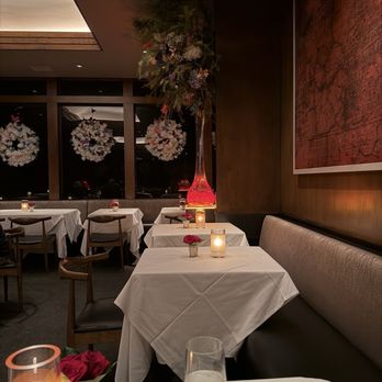 Gary Danko - Indoor view - New American Near Me - San Francisco, California
