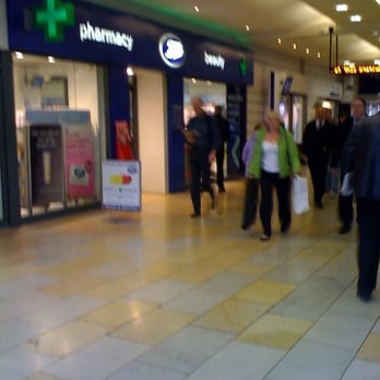 Glasgow Queen Street - Train Stations Near Me - Glasgow, GLG