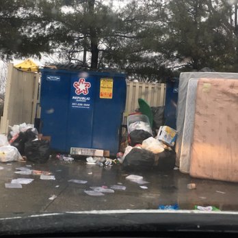 Riverside Plaza Apartments - Trash - Apartments Near Me - Oxon Hill, Maryland Riverside Plaza Apartments - Trash - Apartments Near Me - Oxon Hill, Maryland