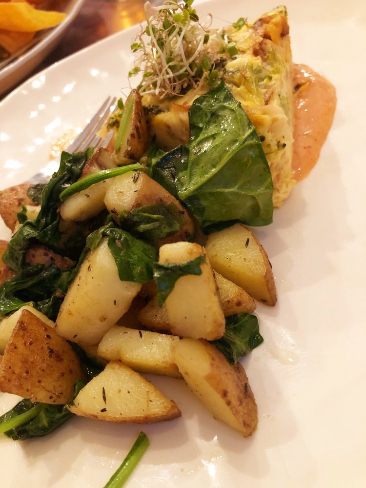 THE BEER BOX 55 Photos & 16 Reviews Carr. 110 Km. 31.6, Aguadilla