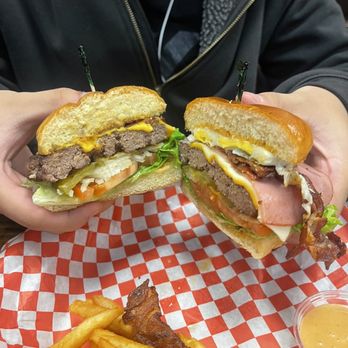 Bros Burger - Bros burger - Burgers Near Me - Puyallup, Washington