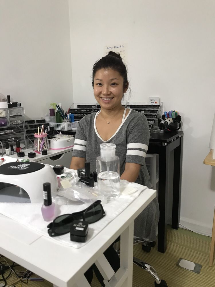 Serendipity Nail n Beauty bar Logo