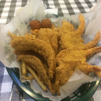Flying Fish - Shrimp and catfish basket - Seafood Near Me - Little Rock, Arkansas