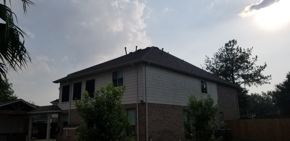 Slide of Reynolds Roofing & Exteriors