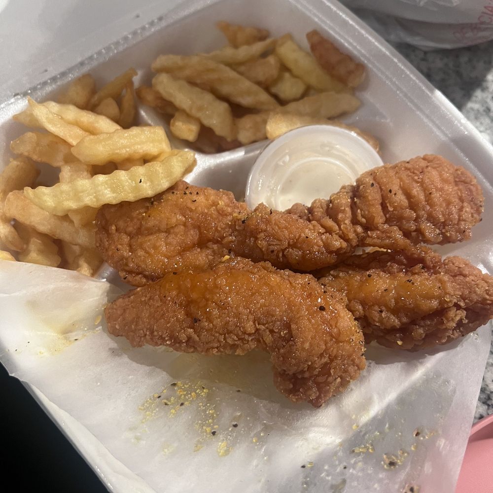 4 Tender with Fries & Drink 4 Tender with Fries & Drink