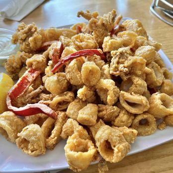 Flying Fish & Grill - Seafood Near Me - Half Moon Bay, California