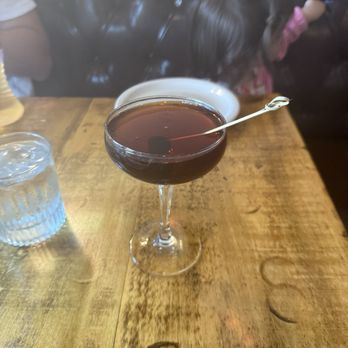 Adour Bistro - Manhattan in coupe - American Near Me - Bayonne, New Jersey