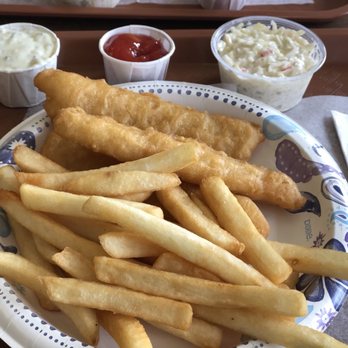 The Munch Box - Fish n chips with tarter sauce, ketchup and cole slaw - Burgers Near Me - Montauk, New York The Munch Box - Fish n chips with tarter sauce, ketchup and cole slaw - Burgers Near Me - Montauk, New York