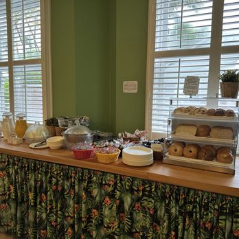 The Southernmost Inn - Breakfast bar ... - Bed & Breakfast Near Me - Key West, Florida The Southernmost Inn - Breakfast bar ... - Bed & Breakfast Near Me - Key West, Florida