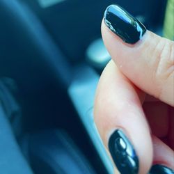 Evan Nails - I hated their gel polish consistency. It's clumpy and bumpy.