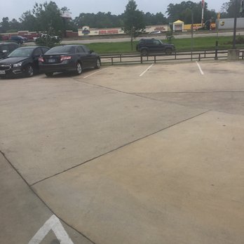 Enterprise Rent-A-Car - Parking lot - Car Rental Near Me - Spring, Texas