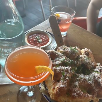 Noble Crust - Skillet Garlic Knots - Southern Near Me - Tampa, Florida