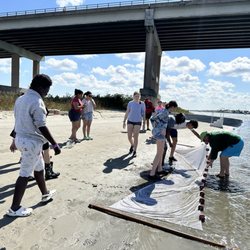 Marine Discovery Center - Learning hands-on!