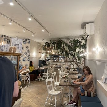 maman - Coffee & Tea Near Me - New York, New York