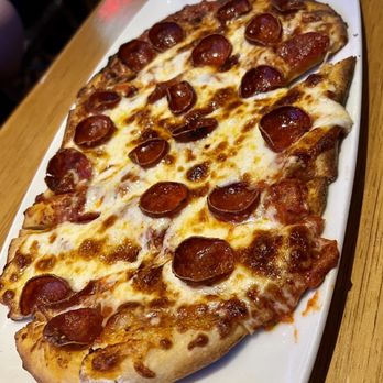 Twin Peaks - Pepperoni flatbread - Sports Bars Near Me - St. Louis, Missouri Twin Peaks - Pepperoni flatbread - Sports Bars Near Me - St. Louis, Missouri