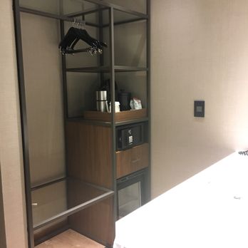 AC Hotel Irvine - Valet area - Hotels Near Me - Irvine, California