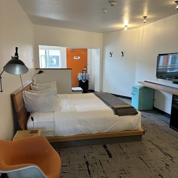The FINCH - King room - Hotels Near Me - Walla Walla, Washington The FINCH - King room - Hotels Near Me - Walla Walla, Washington
