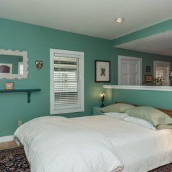 Dubuque Lane Guest House - Queen size bed