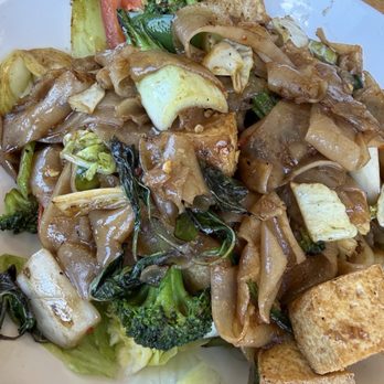 Ocha Thai Food - Vegan Drunken Noodle - Thai Near Me - Las Vegas, Nevada Ocha Thai Food - Vegan Drunken Noodle - Thai Near Me - Las Vegas, Nevada