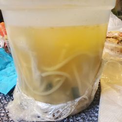 Mi Cajamarquina - Sopa de pollo - Chicken Soup