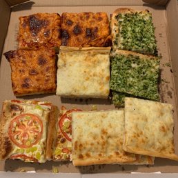Four of the type of topping options. Four of the type of topping options.