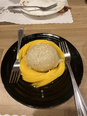 Eat at Thai by null
