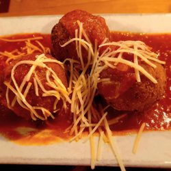 5th Street Pub - Arancini - goat cheese wrapped in risotto with tomato sauce you wish you could drink by the gallon!