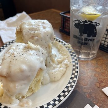 Black Bear Diner El Paso - The GRIZZ (1460-1520 cals.) biscuits - Diners Near Me - El Paso, Texas