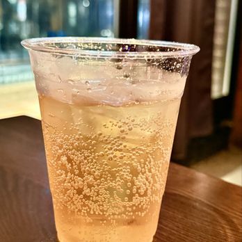 Boston Burger - Ginger ale - Burgers Near Me - Cambridge, Massachusetts