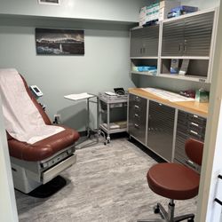 River's Edge @ 220 Wellness - Exam room