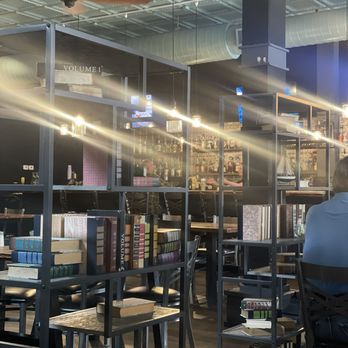 Novellus - Dining room - New American Near Me - Saint Charles, Missouri