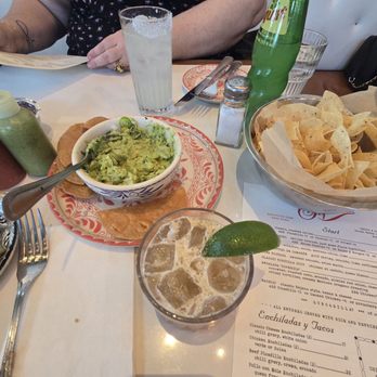 Superica - The guacamole she ordered - Breakfast & Brunch Near Me - Winter Park, Florida