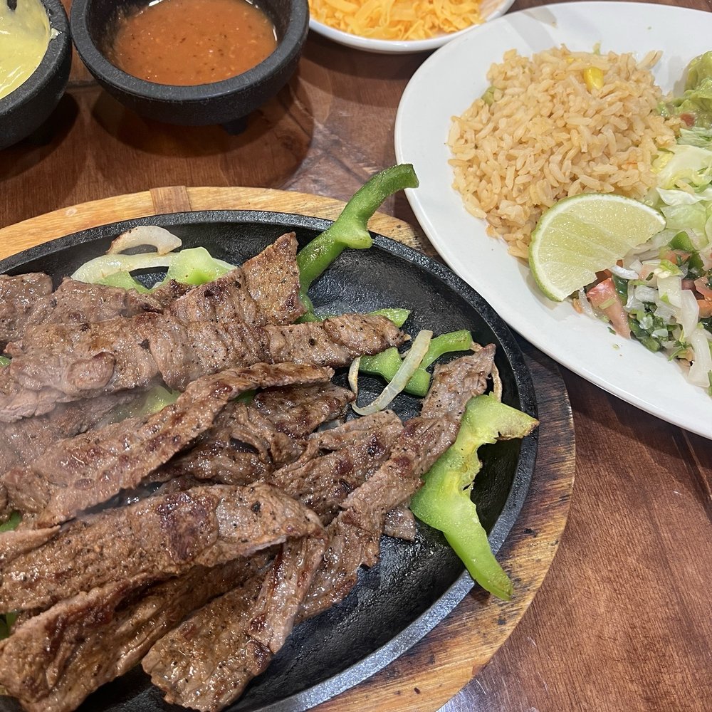 Leon Mexican Grill - Mexican Near Me - Mont Belvieu, Texas