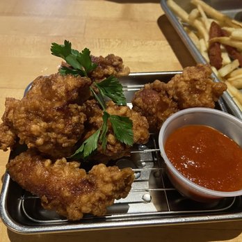 Yoroshiku - chicken karage - Ramen Near Me - Seattle, Washington Yoroshiku - chicken karage - Ramen Near Me - Seattle, Washington