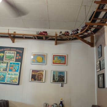 Cafe 126 - Cafe 126 ambiance! Cute! Comfy! - Breakfast & Brunch Near Me - Ventura, California