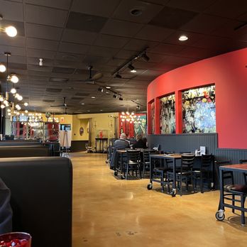 Liliana's Cottleville - Interior Decor - Italian Near Me - Cottleville, Missouri Liliana's Cottleville - Interior Decor - Italian Near Me - Cottleville, Missouri