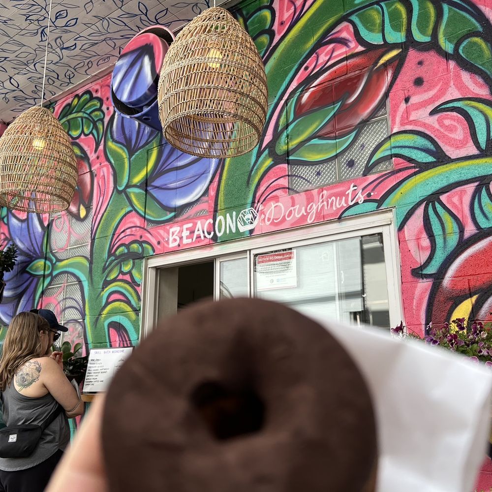 Beacon Doughnuts - Donuts Near Me - Chicago, Illinois