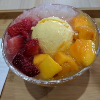Mango Mango Dessert - Strawberry mango sago with lychee jelly - Desserts Near Me - Denver, Colorado
