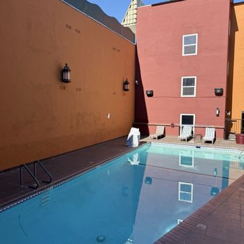 The Live Hotel - Pool Area - Hotels Near Me - Los Angeles, California The Live Hotel - Pool Area - Hotels Near Me - Los Angeles, California