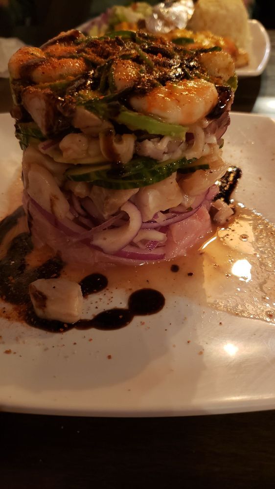 El Sinaloense Mariscos & Bar