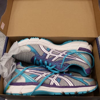 Big 5 Sporting Goods - Asics running shoes - Sporting Goods Near Me - El Segundo, California Big 5 Sporting Goods - Asics running shoes - Sporting Goods Near Me - El Segundo, California