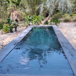H O L Y Pool Service