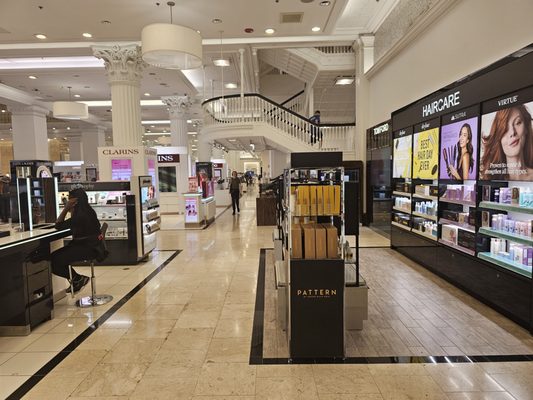 Macy's by null
