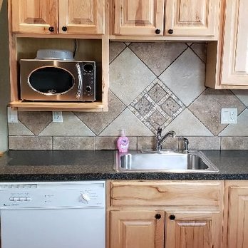 StoneBrook Resort - Kitchen - Hotels Near Me - Estes Park, Colorado