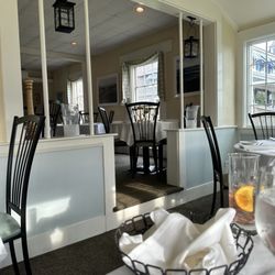 Cape Sea Grille - Dining room