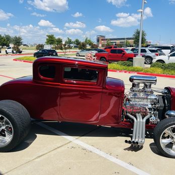 Gas Monkey Icehouse - New American Near Me - The Colony, Texas