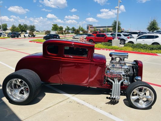 Gas Monkey Icehouse by null