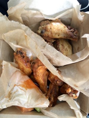 Brother’s Wings&Bings by null